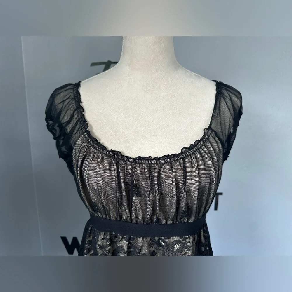 Max Edition Tan Top with Black Lace Size L - Picture 3 of 9